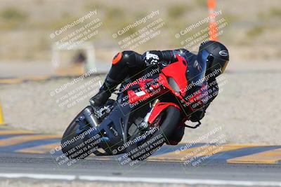 media/Apr-09-2023-SoCal Trackdays (Sun) [[333f347954]]/Turn 11 (10am)/